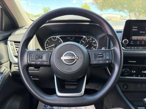Used 2024 Nissan Rogue SV AWD/4WD image 6