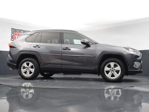 Used 2020 Toyota RAV4 XLE image 27
