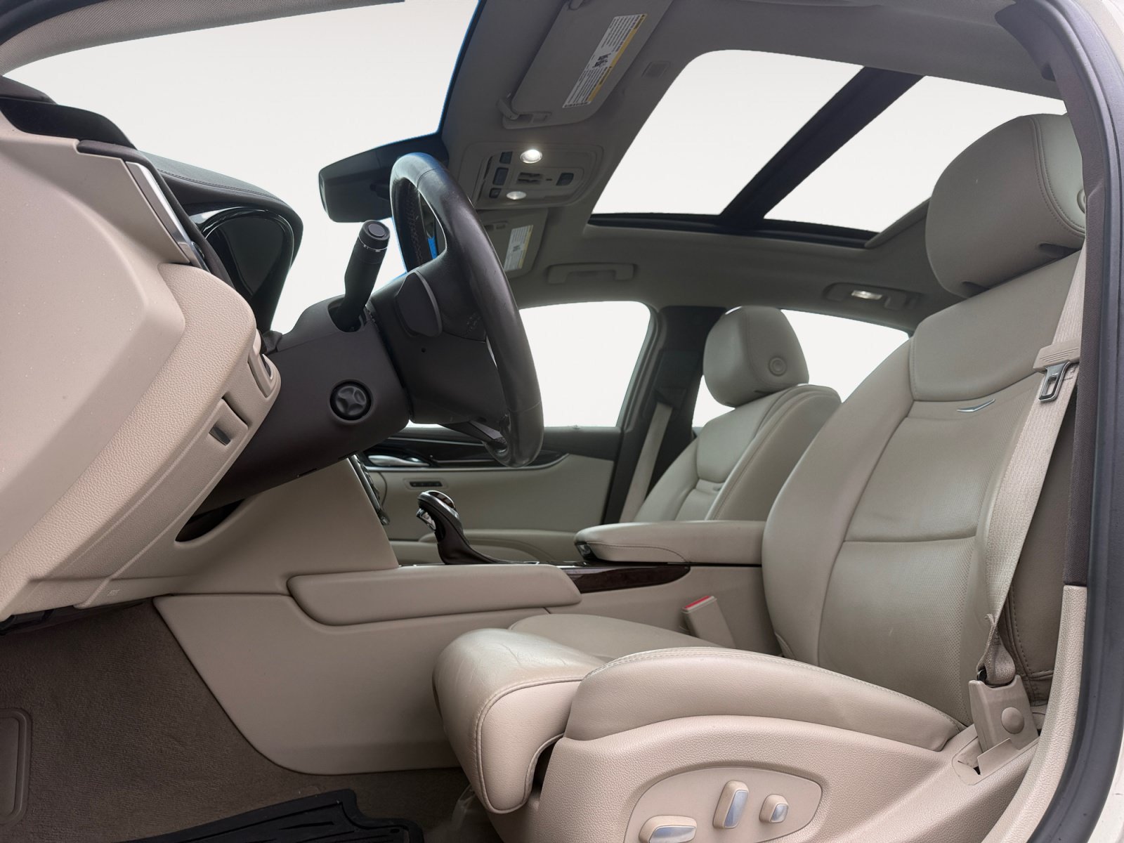 Certified 2016 Cadillac XTS Premium FWD image 9