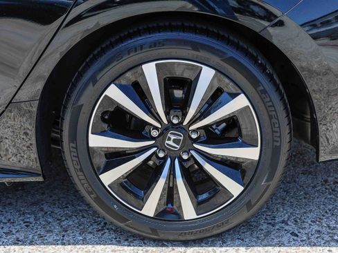 Certified 2024 Honda Civic EX image 29