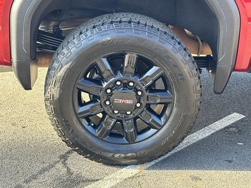 Used 2024 GMC Sierra 2500 AT4 w/ AT4 Premium Plus Package image 21