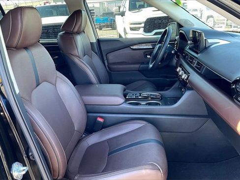 Used 2023 Honda Pilot Elite image 7