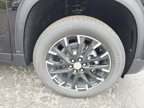 New 2026 Chevrolet Traverse LT w/ Sun and Wheel Package AWD/4WD image 16