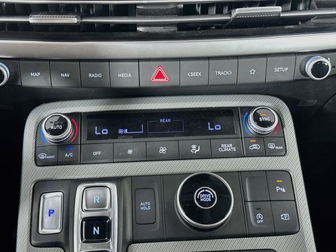 Used 2025 Hyundai Palisade SEL FWD image 24
