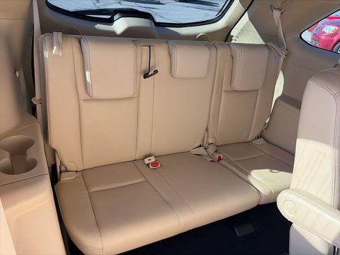 Used 2015 Toyota Highlander Limited image 41