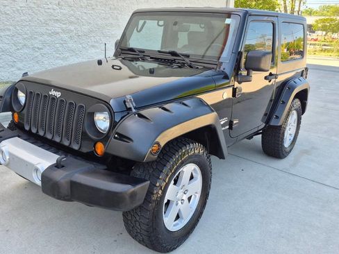 Used 2008 Jeep Wrangler Sahara w/ Dual Top Group image 3