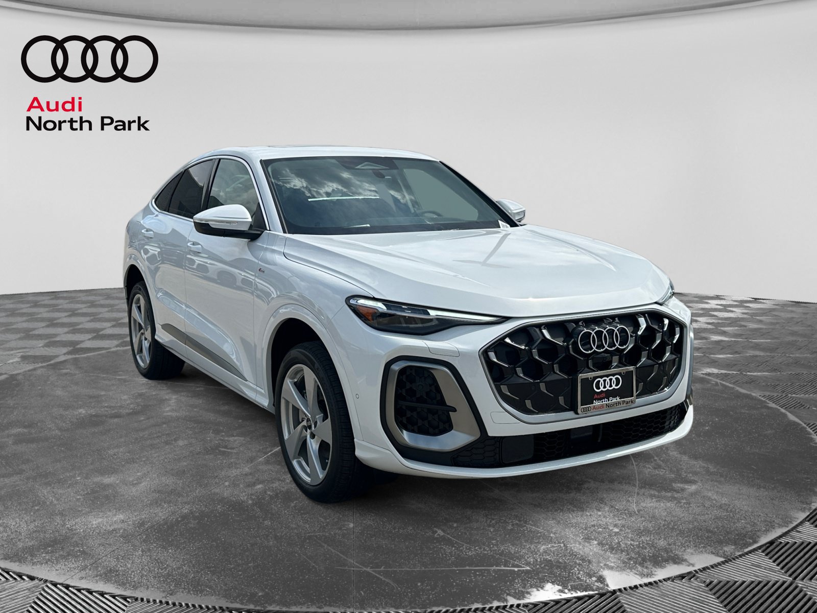 New 2026 Audi Q5 Premium Plus AWD/4WD image 7