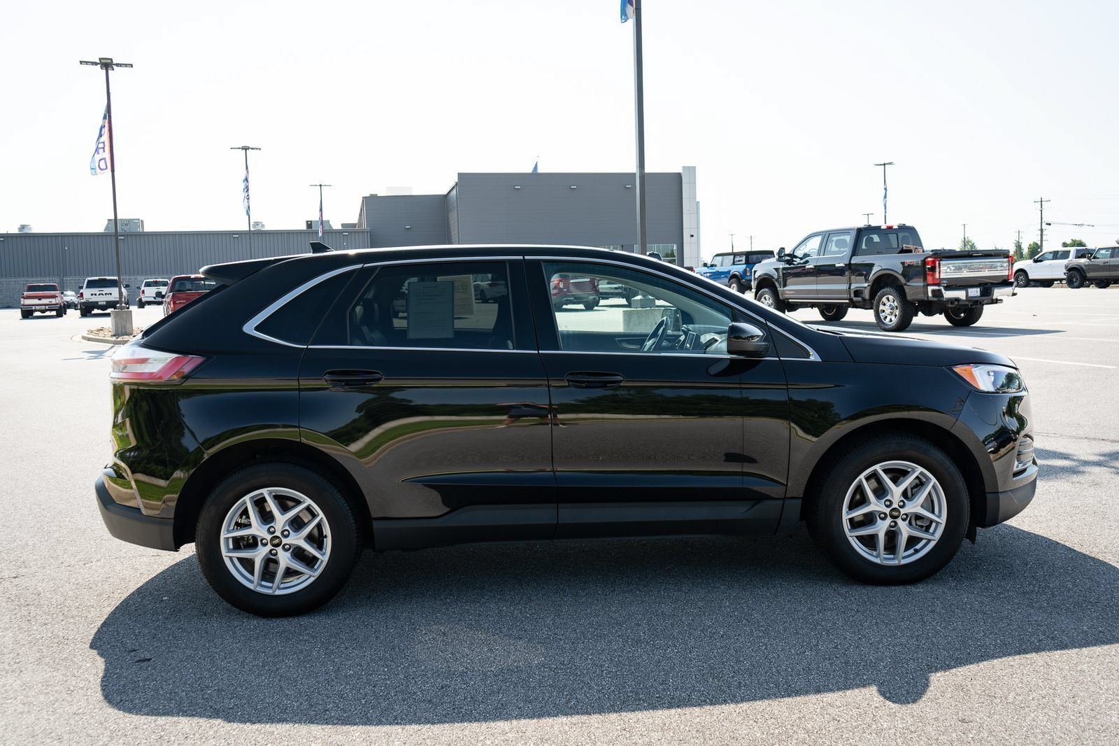 Used 2024 Ford Edge SEL AWD/4WD image 11