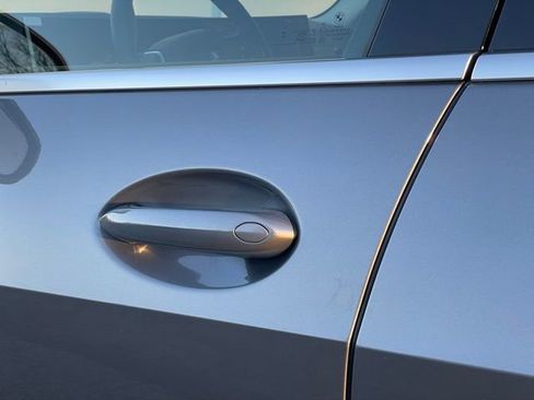 Used 2026 BMW X7 xDrive40i w/ Premium Package image 32