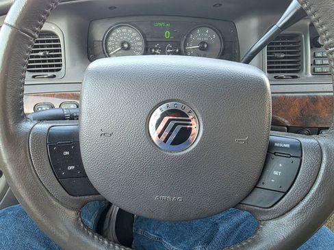 Used 2009 Mercury Grand Marquis LS image 12