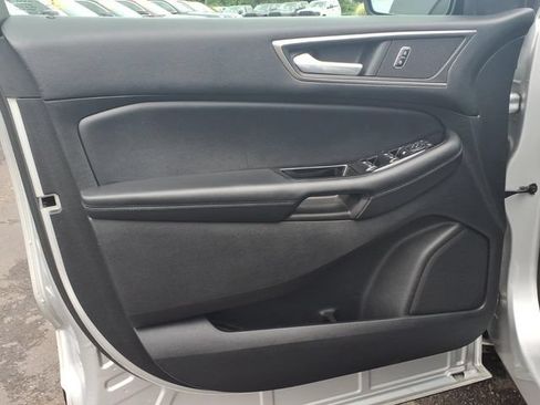 Used 2016 Ford Edge SEL w/ Equipment Group 201A AWD/4WD image 24