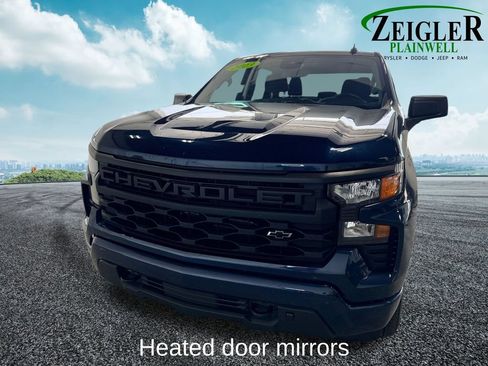 Used 2023 Chevrolet Silverado 1500 Custom w/ LPO, Dark Essentials Package AWD/4WD image 9