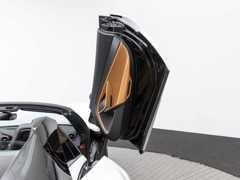 New 2027 McLaren 750S Spider RWD image 37