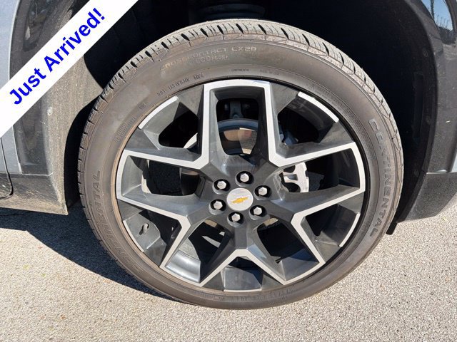 Used 2025 Chevrolet Traverse High Country FWD image 21