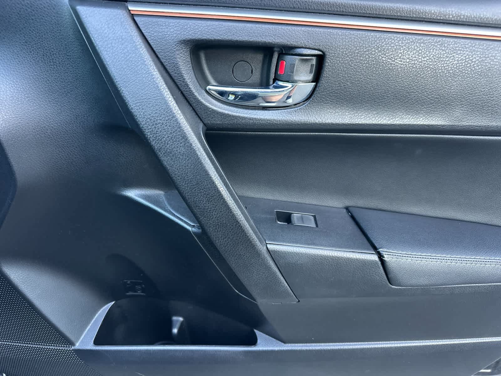 Used 2014 Toyota Corolla S FWD image 16