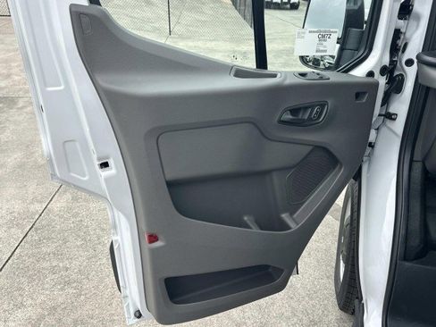 New 2026 Ford Transit 250 148 Medium Roof RWD image 10