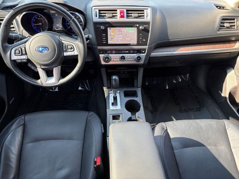 Used 2017 Subaru Outback 3.6R Limited AWD/4WD image 23