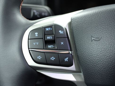 New 2026 Ford Explorer Active w/ Active Comfort Package image 21