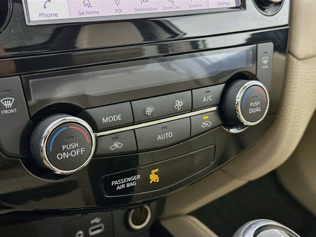 Used 2020 Nissan Rogue SL w/ Premium Package FWD image 18