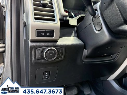 Used 2016 Ford F150 Lariat w/ Equipment Group 502A Luxury AWD/4WD image 18