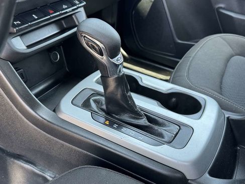 Used 2022 Chevrolet Colorado LT w/ Fleet Safety Package RWD image 23