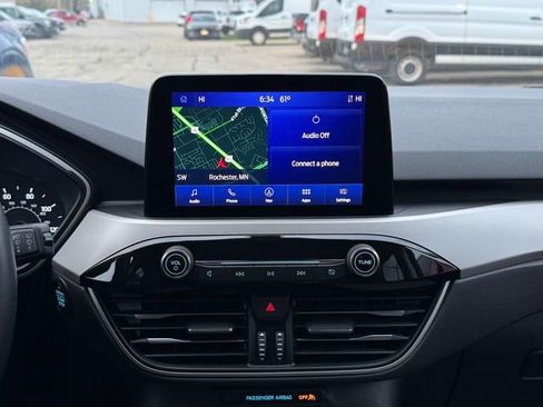 Certified 2022 Ford Escape SE w/ SE Sport Appearance Package AWD/4WD image 3