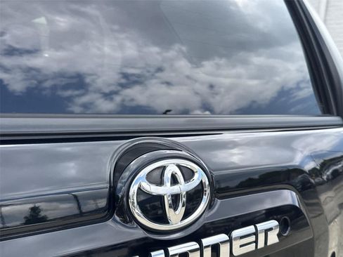 Used 2019 Toyota 4Runner SR5 Premium AWD/4WD image 10