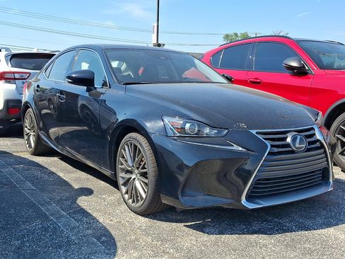 Used 2017 Lexus IS 200t RWD image 3