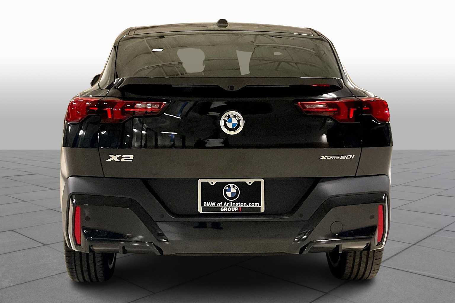Used 2026 BMW X2 xDrive28i w/ Convenience Package AWD/4WD image 4