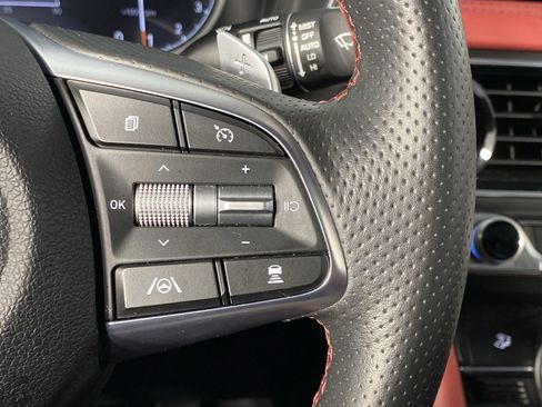 Used 2023 Genesis G70 2.0T w/ Sport Prestige Package image 27