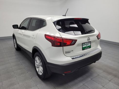 Used 2017 Nissan Rogue Sport S w/ S Appearance Package FWD image 5
