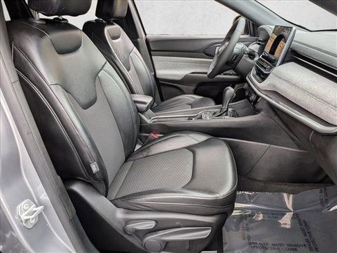 Used 2023 Jeep Compass Latitude w/ Sun and Sound Group image 23