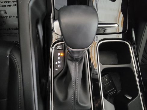 Used 2024 Kia Telluride S w/ S Sunroof Package FWD image 17