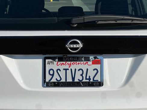 Certified 2025 Nissan Kicks S image 50