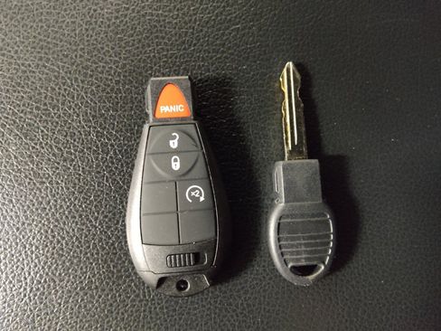 Used 2021 RAM 1500 Classic Warlock w/ Electronics Group image 32