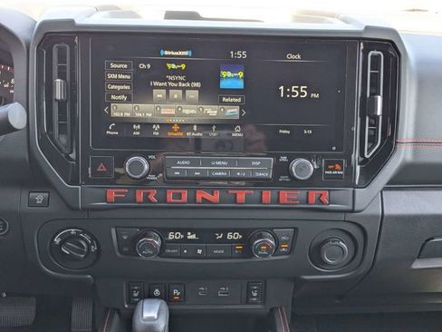Used 2025 Nissan Frontier PRO-4X w/ Pro Convenience Package AWD/4WD image 5