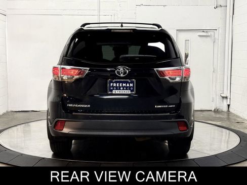 Used 2015 Toyota Highlander Limited Platinum AWD/4WD image 7
