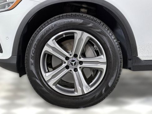 Certified 2022 Mercedes-Benz GLC 300 4MATIC image 11