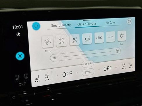 Certified 2025 Volkswagen Atlas SE AWD/4WD image 18