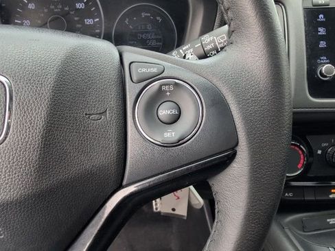 Used 2021 Honda HR-V Sport image 16