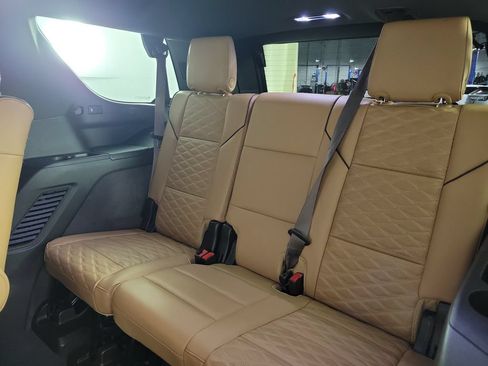 Certified 2023 Cadillac Escalade Premium Luxury w/ LPO, Radiant Package AWD/4WD image 11