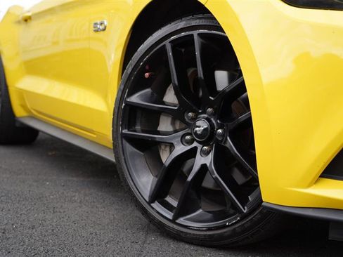 Used 2015 Ford Mustang GT Premium image 15