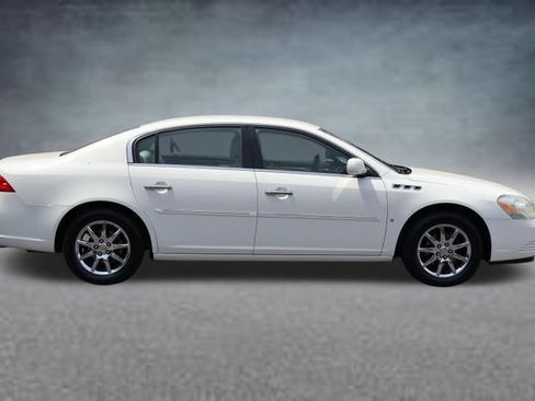 Used 2008 Buick Lucerne CXL w/ Driver Confidence Package FWD image 2
