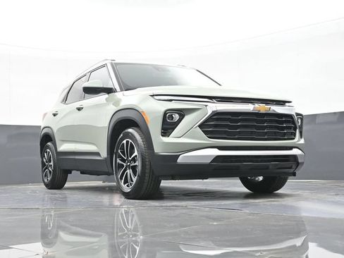 New 2026 Chevrolet TrailBlazer LT w/ Convenience Package FWD image 46
