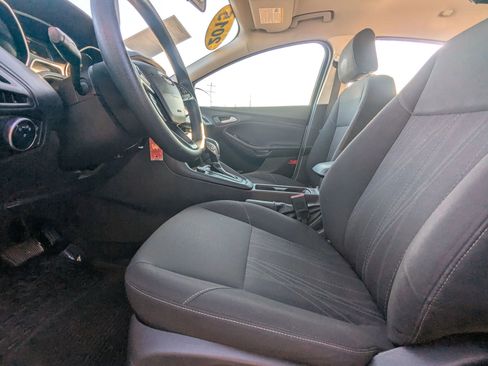 Used 2015 Ford Focus SE image 16