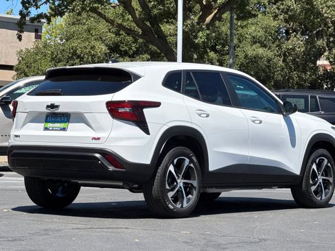 New 2026 Chevrolet Trax RS w/ Driver Confidence Package FWD image 3