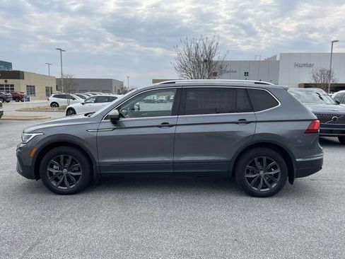 Used 2023 Volkswagen Tiguan SE image 24