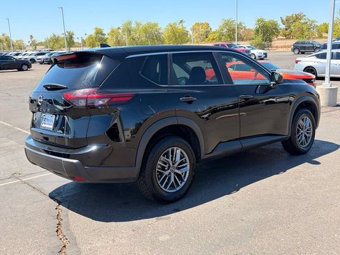 Certified 2024 Nissan Rogue S FWD image 8