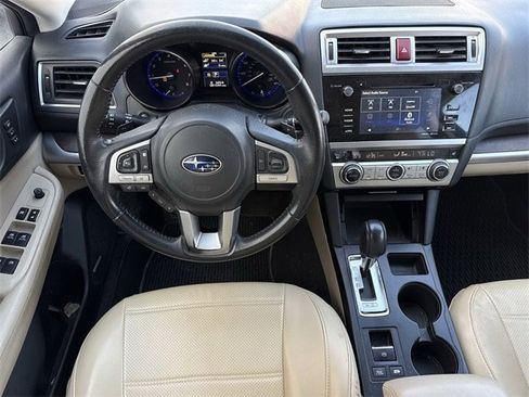 Used 2017 Subaru Outback 2.5i Limited image 12