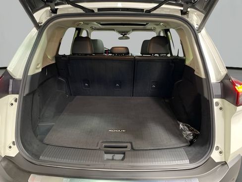 Certified 2023 Nissan Rogue SV w/ SV Premium B Package AWD/4WD image 24